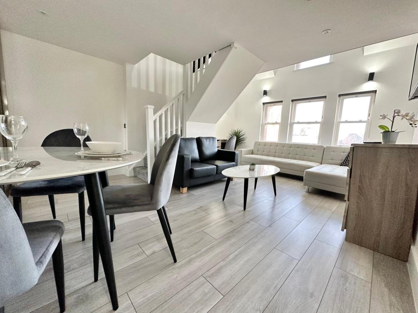 Luxury Duplex City Centre Apartment Leeds  Eksteriør bilde